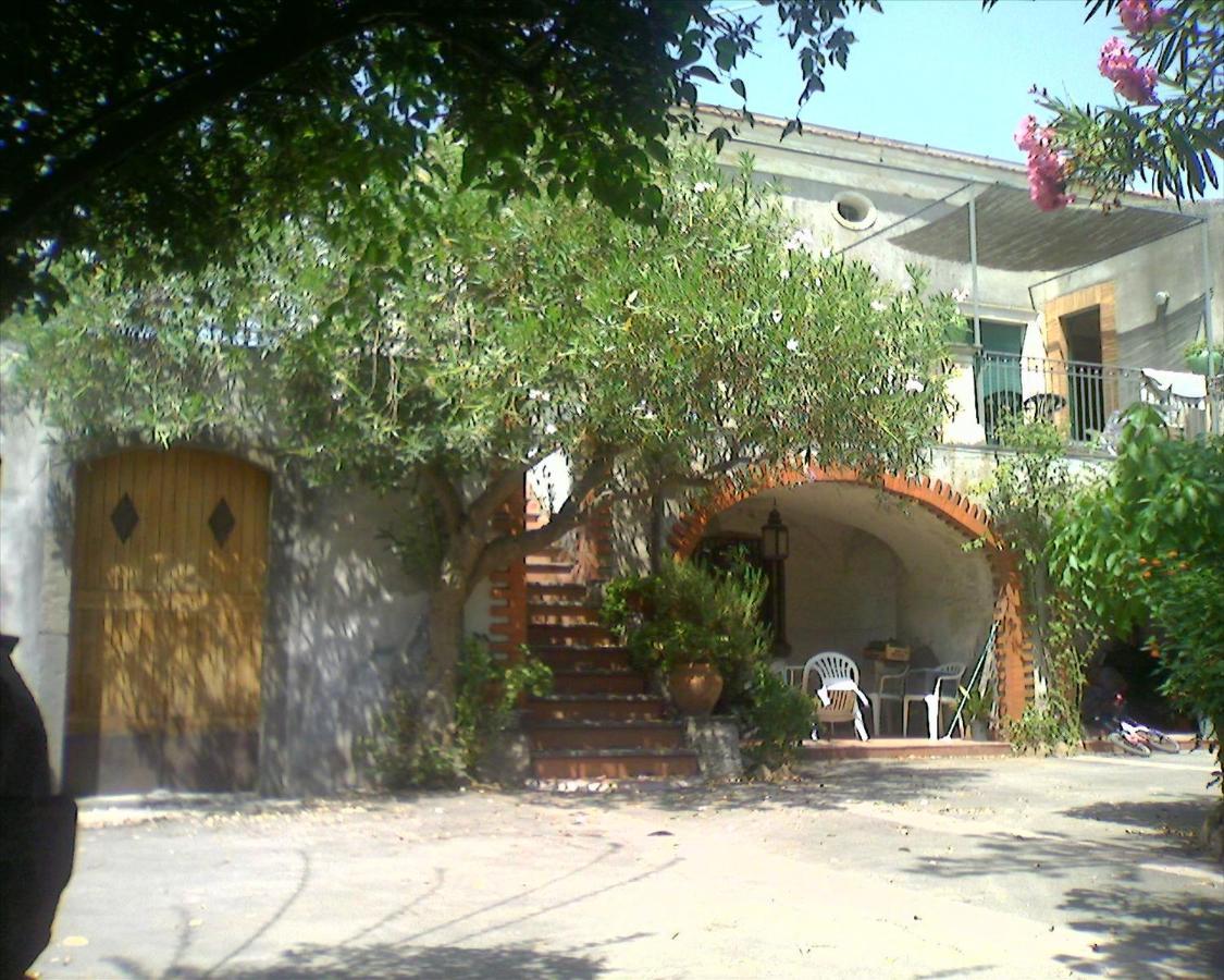 פיומפרדו די סיציליה Villa Diana מראה חיצוני תמונה
