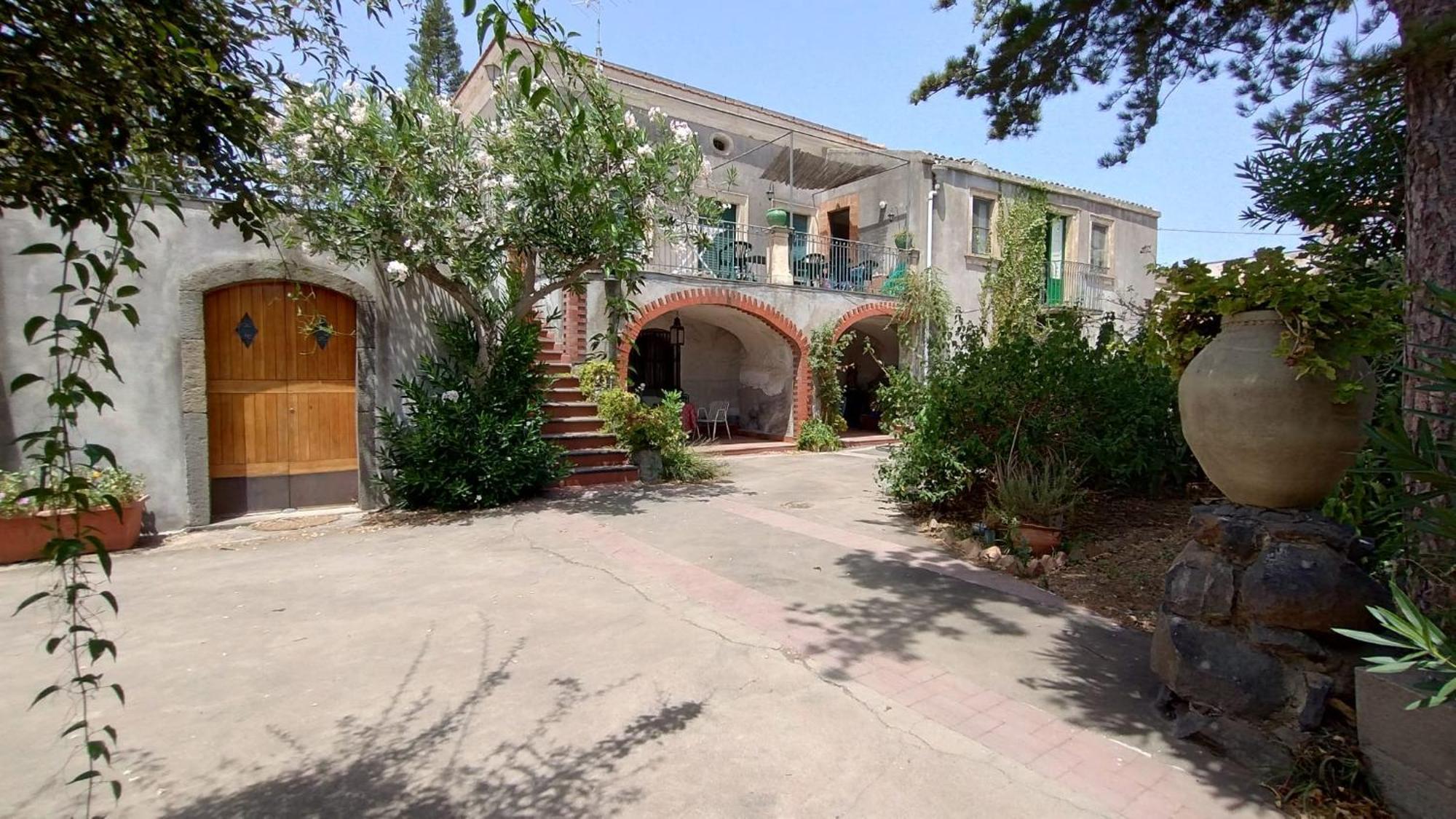 פיומפרדו די סיציליה Villa Diana מראה חיצוני תמונה